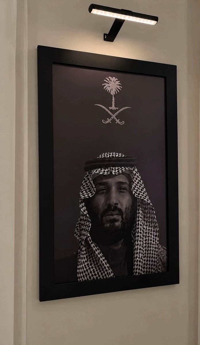 foof2033's tweet photo. @AzizbagBag @Rooby2025 #ولي_العهد
@AzizbagBag

لم يكن الطموح وعدًا يُقال
بل عهدًا تحقق على أرض الواقع
فكبرت الإنجازات
وعلت مكانة المملكة
وأصبح المستقبل يُكتب بلغة العمل والنجاح
🇸🇦💚🇸🇦 https://t.co/SISo1qOqis