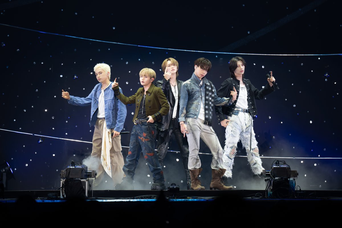encountofficial's tweet photo. 【#ENCOUNT 𝗟𝗜𝗩𝗘 𝗥𝗘𝗣𝗢𝗥𝗧】
︵︵︵︵︵︵︵︵︵︵︵︵︵
✨STARGLOW
初のファンミーティングツアー
「STAR CRUISE Special Edition」
　追加公演開催🎤✨
︶︶︶︶︶︶︶︶︶︶︶︶︶
記事🖇️《別カットあり》
■ https://t.co/N77vOkH2tr

平均年齢19.6歳、デビュー半年で横アリ満杯👀💫

#STARGLOW @starglow_bmsg