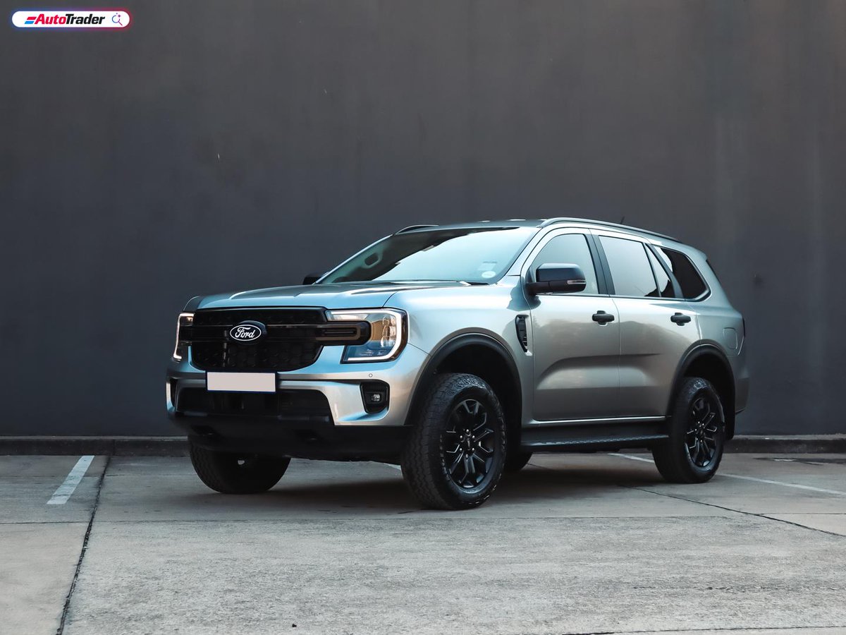 AutoTraderSA's tweet photo. Is this the smartest 7-seater #SUV buy under R900k? The new Ford #Everest 2.0SiT 4x4 Active trades a bit of power for a far more reliable timing-chain engine, keeping the massive 12-inch screen and full ADAS safety suite intact for R875,000. https://t.co/J0e51A295w https://t.co/j8Th1M40YB