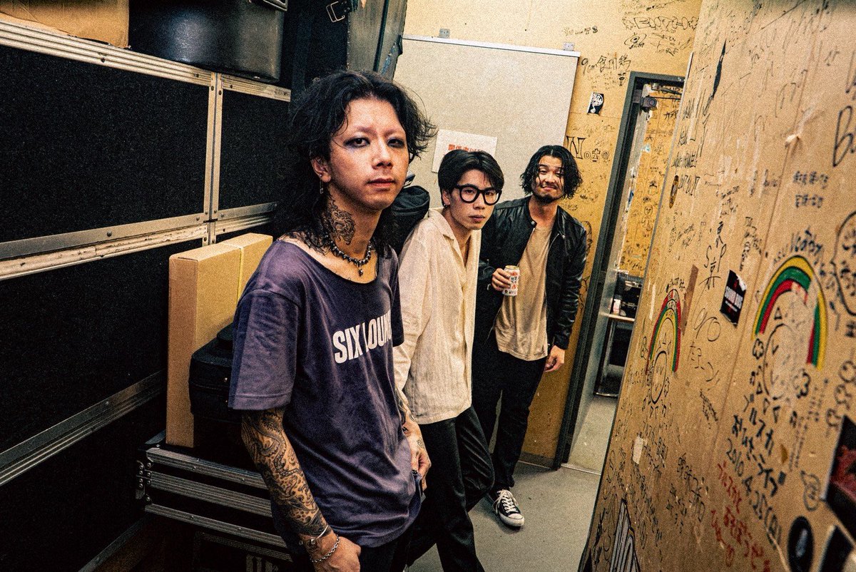 lounge666's tweet photo. 「真夏の夜のうちに、東北。」   

8/2(日)秋田club SWINDLE

ありがとうございました！
次は山形！

photo by @massu_wa https://t.co/hV3l0HkU5T