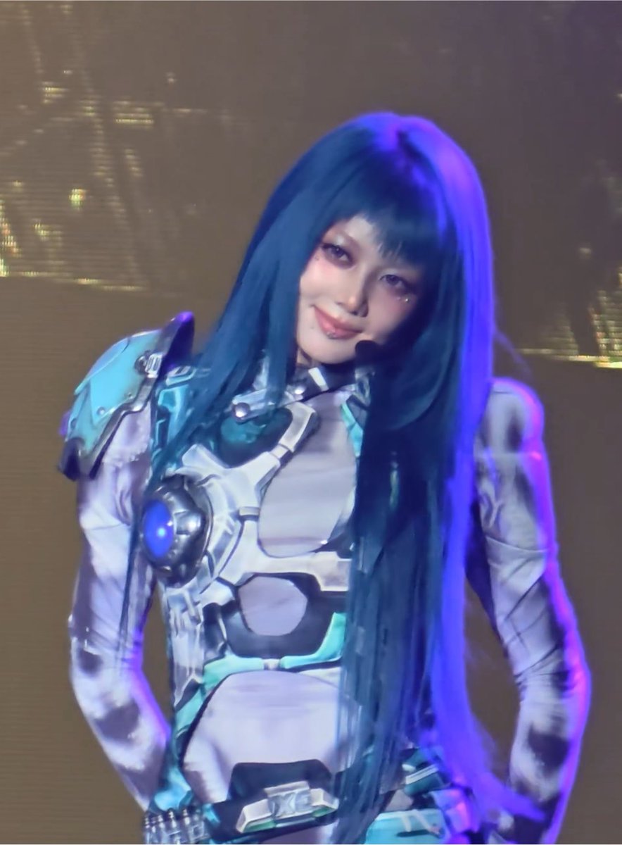 salomefcb's tweet photo. i love hinata’s chewed up bangs so much i hope juria never stops chewing on them https://t.co/nnNJWyUmkb