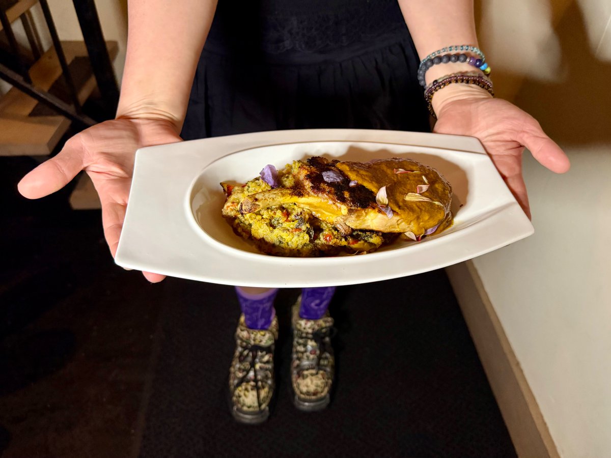 SuisGenerisNOLA's tweet photo. Char grilled pork chop with tiki farm tomatillo curry, Louisiana oyster dressing - NICE! #porkchops #nolafoodie #nolafood https://t.co/8mjd0O09MK