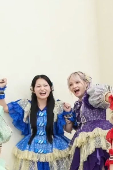 7iroCrow's tweet photo. きりちゃんがこの顔で笑ってるの見るとなんか安心する
長女が保護者から子供に変わる瞬間って感じで https://t.co/AdEBT5QQCF