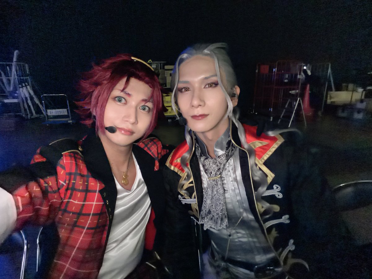 riki_riki1016's tweet photo. 『あんさんぶるスターズ！THE STAGE』
-10th Anniversary LIVE- 
北九州メッセ2日間終了しました！！
みんなありがとう〜！🌟
地元の福岡でLIVEできて最高でした😢
次は神奈川！ぴあアリーナ✨✨
楽しむぞ〜！
 #あんステ
 #あんステLive https://t.co/g9dChG3610