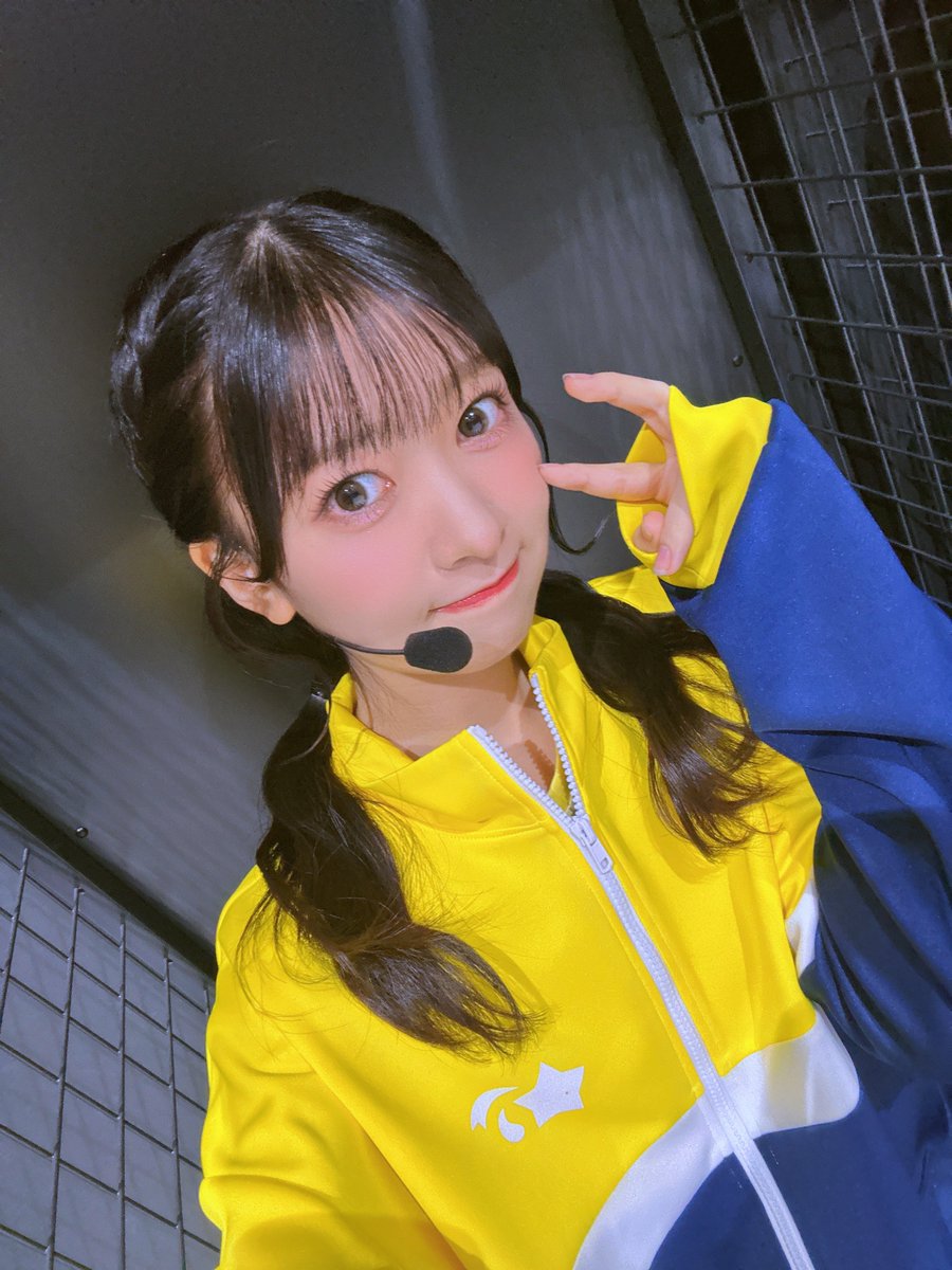 NozomiSuzuhara's tweet photo. #ちゅーとりえらいぶ2026_Day2
ありがとうございました💫

ビリビリまたできて嬉しかったです〜☺️⚡️
彩MVPおめでとうっ！！！🫶🎉

バラエティパートはもちろんなのですが！
今回みんなとライブができる機会がお久しぶりだったので、とにかく嬉しかったです🥰

幸せだったなぁ〜！今年の夏もLiella!と一緒に沢山過ごそうね(  ´˘`  )

約束だよっ🌻

桜小路きな子役 鈴原希実🦊
#lovelive #Liella #タイムマシーン3号 さん