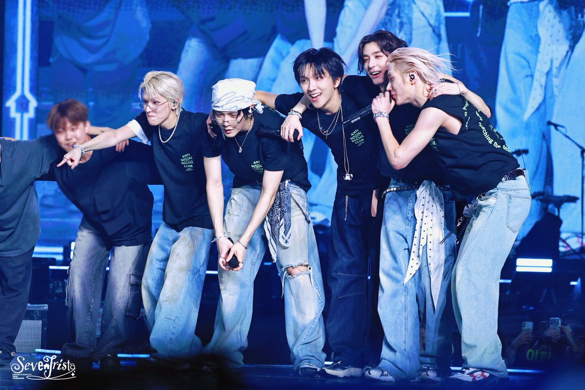SevenTrista777's tweet photo. 260802

#RIWOO #리우
#태산 #TAESAN 
#성호 #SUNGHO 
#이한 #LEEHAN 
#운학 #WOONHAK
#명재현 #JAEHYUN 
#BOYNEXTDOOR #BND #보이넥스트도어 https://t.co/B2LxRBXB2q