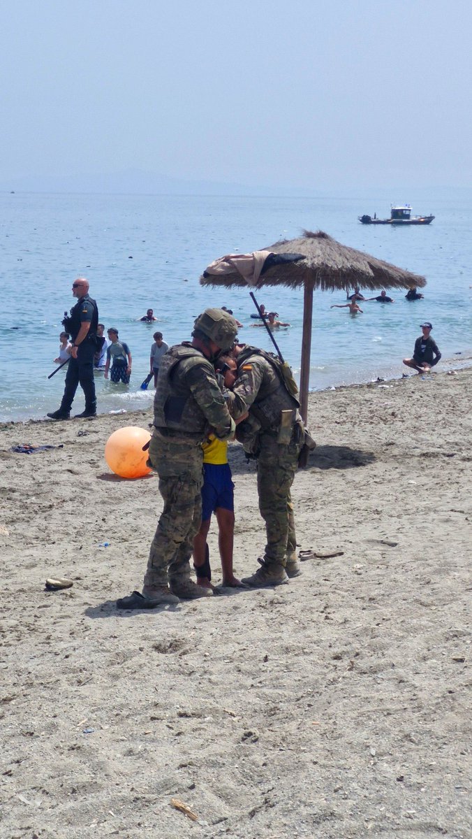 lolagarcior's tweet photo. @Reuters The world still has a lot to learn from Spaniards. https://t.co/ZvjENWOFHq