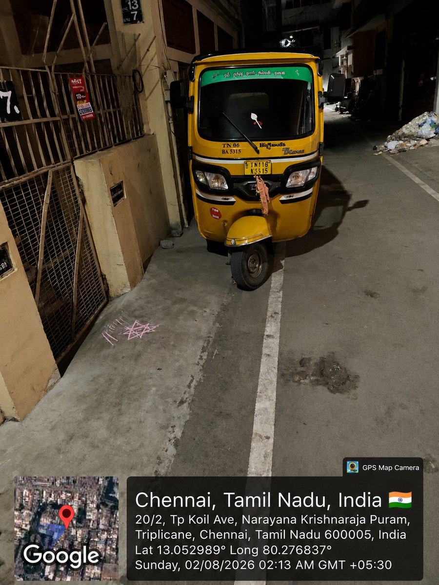 Raghaveeran's tweet photo. @ChennaiTraffic @chennaicorp
These vehicles are still parked and not action has been taken. It's causing congestion and nuisance to residents. Please do the needful.
Place - TP Koil First Lane (Dead End), Triplicane
1. TN06AE1095
2. TN06D4442
3. TN11BK3515 https://t.co/4piBQsDSYZ
