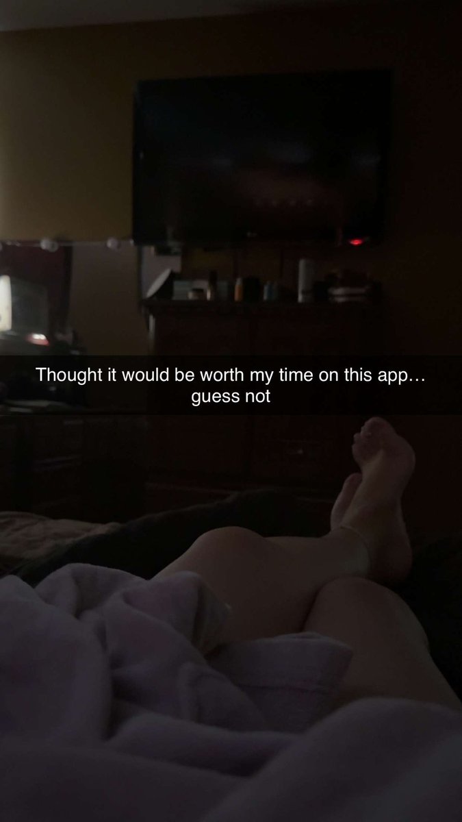 goddesspanda526's tweet photo. Change my mind 👣 #feet #footlover #toes #arch #soles https://t.co/VhpSck0Gvf