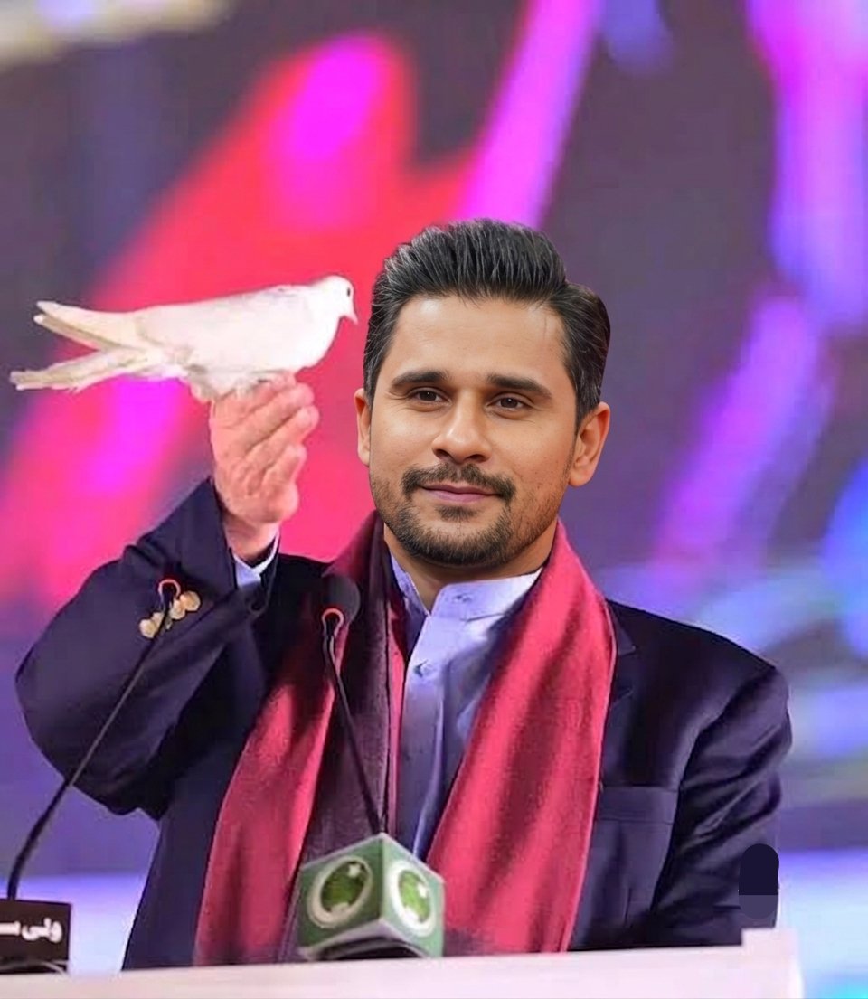 PehnDiSiri's tweet photo. Tabish Hashmi ki Hasna Mana Hai show me wapsi https://t.co/qOfnqQl6nd