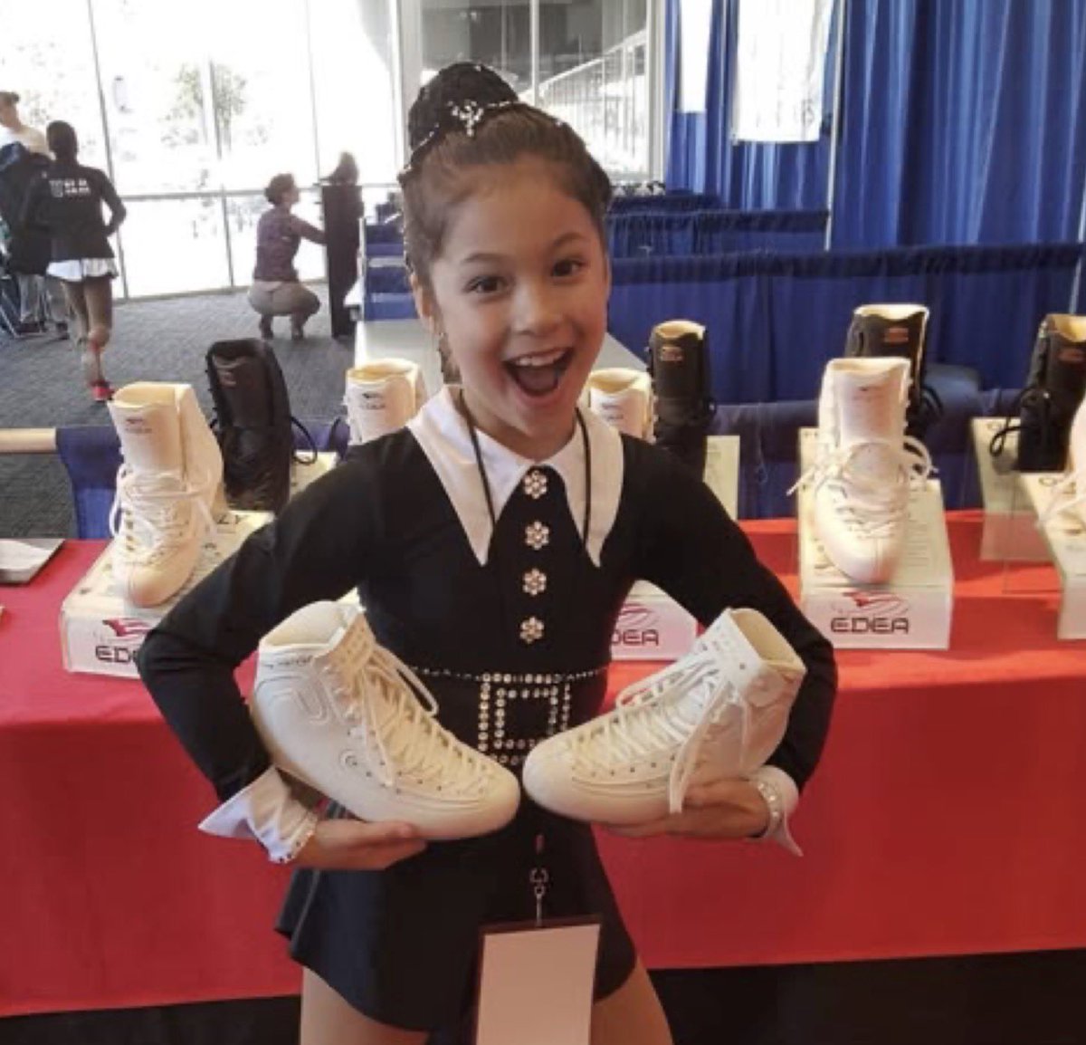 liuarchivefs's tweet photo. 2016-2017 season wrap- Novice
>Age: 11 years old
>Best SP: 48,89 (US Nationals)
>Best FS (Sing, Sing, Sing): 100,20 (US Sectionals)
>Best Total: 148,33 (US Sectionals)
>Main results: 🥈🥈4th https://t.co/BbI7r0Z7ID