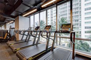 claudefla01's tweet photo. 2BDR /1.5 BATH CONDO FOR SALE  IN DOWNTOWN MIAMI WITH OK AIRBNB  !!!!! https://t.co/My0fX3xgKA https://t.co/qp9szglhhq