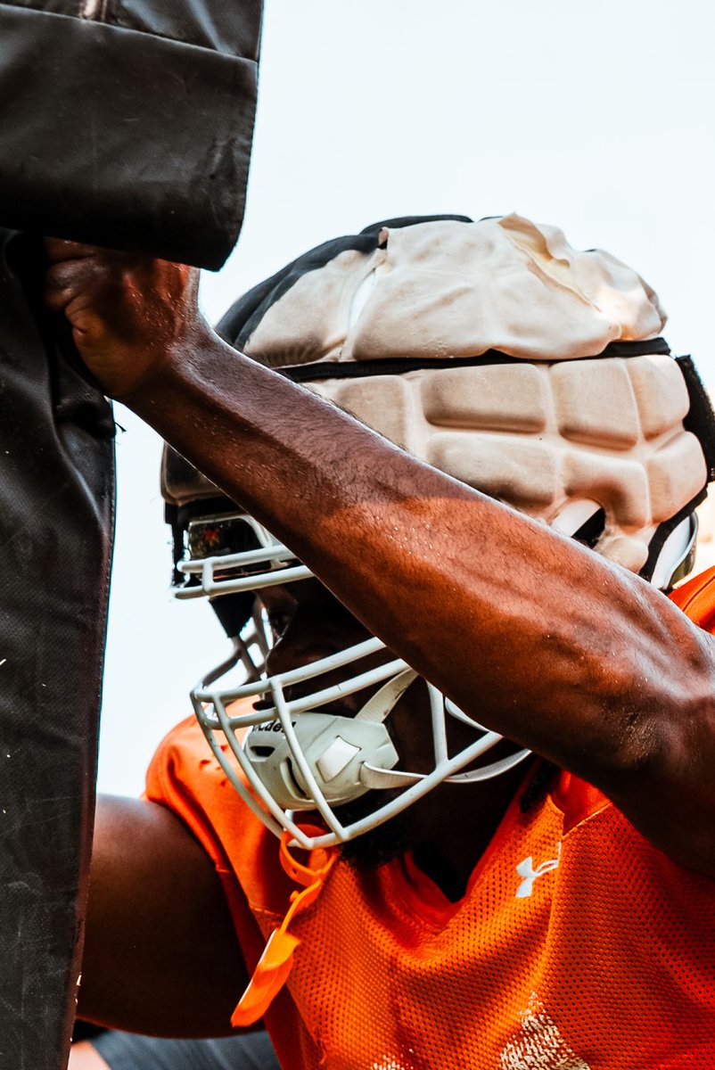 GoCamelsFB's tweet photo. Day by day 😤

#FightAsONE | #RollHumps 🐪🏈 https://t.co/kLR0e4cesf