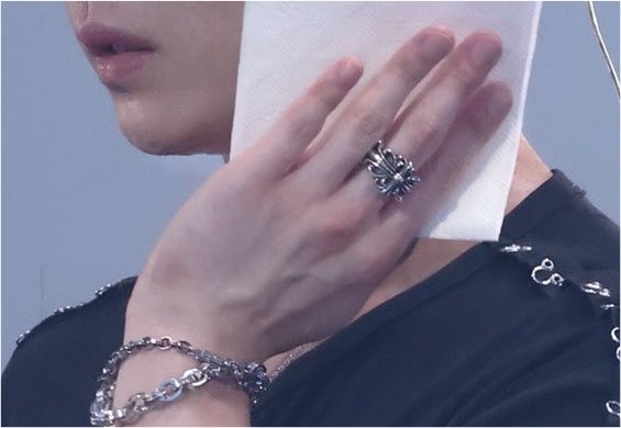 ms__wednesdayz's tweet photo. 🐺💍🐰 https://t.co/3fJdwX9GHK