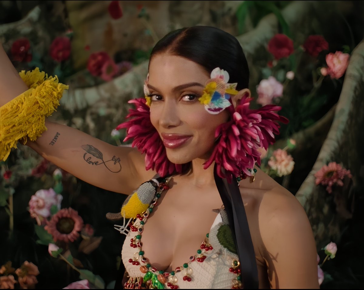 anittaexplore's tweet photo. Veja a posição que os feats do “EQUILIBRIVM I e II” da Anitta aparece entre as músicas mais populares dos artistas no Spotify: https://t.co/VmKzvKl5Sx