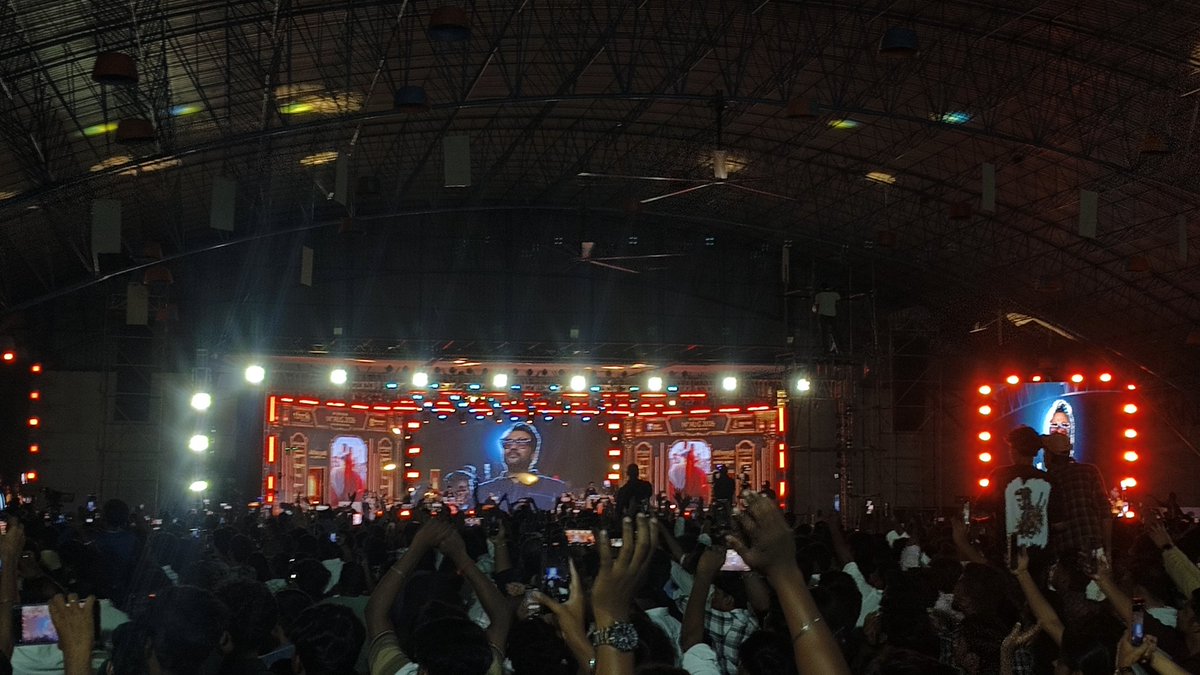 Hari6prasath666's tweet photo. Just attended Vishwanath and sons Audio launch at Coimbatore, met "மண்ணின் மைந்தன்" 🤩❤️‍🩹 #Vishwanathaandsons #TheOne #Suriya #Mamithabaiju #Venkyatluri https://t.co/EBRARjH0Yz