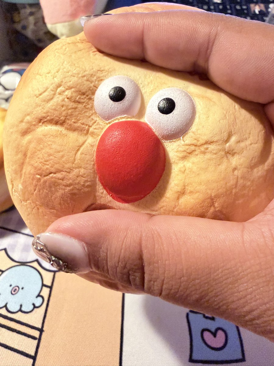 jichafa's tweet photo. 🦀 ส่งต่อสกุชชี่ chamelon 

*ตำหนิขอคนรับได้*

⭐️ มีการ์ดไม่มีกล่อง ขายคู่ 250.- ส่งฟรี

#squishy #squishythailand #สกุชชี่ #สกุชชี่ปล่อย #สกุชชี่น่ารัก 
#ตลาดนัดสกุชชี่ #ส่งต่อสกุชชี่ #สกุชชี่มือสอง #chamelon https://t.co/jMG4JUfKCN