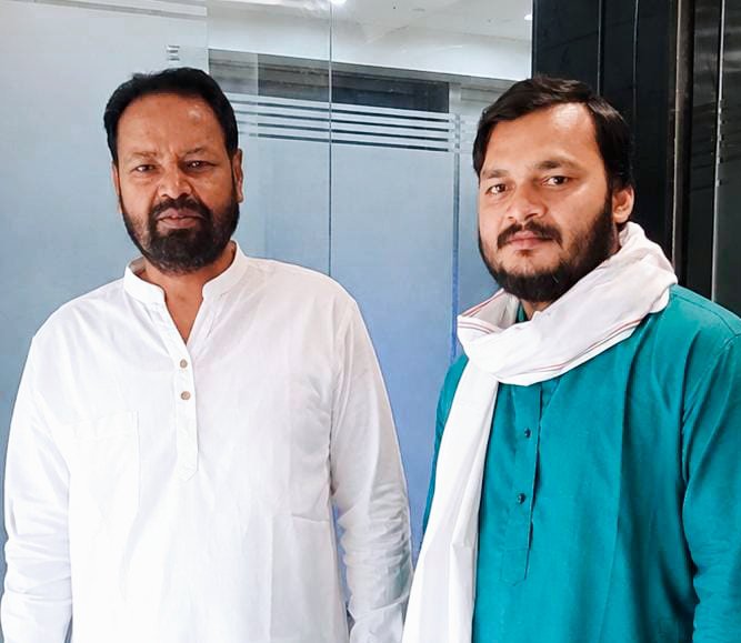 IncAnimesh's tweet photo. An insightful meeting with a former Member of Parliament, Loksabha Shri @KamalKishor_INC Ji at the Constitution Club of India, New Delhi. Exchanged views on nation-building, public life, and the importance of organizational strength.
@incindia
#ConstitutionClub #Leadership https://t.co/OCxraxb4TL