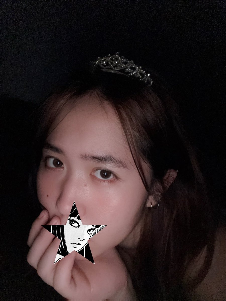 pimpamxbd's tweet photo. Princess just bored