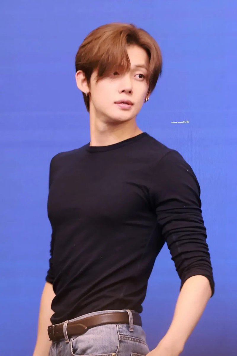 jjuniebuns's tweet photo. who cares not me https://t.co/Y3ZRsjWIVQ
