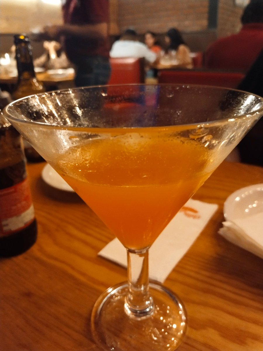 TheBoogeyman1x's tweet photo. Shrimply impossible to share. 🍤😋

If Friendship had a flavour..it would taste like this 👇

Good food. Great drinks. Even better friends. Cheers ! 🥂🍤❤️ 

#HappyFriendshipDay https://t.co/HsGAIzUXrA