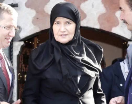 Re_is___'s tweet photo. Erdoğan'ın İslamiyet'e kazandırdığı bazı eserler https://t.co/zIThxbO15s