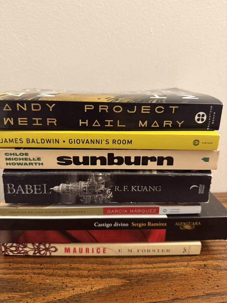 fengxinbf's tweet photo. this month’s tbr/cr pile https://t.co/LBBwWfZwL4