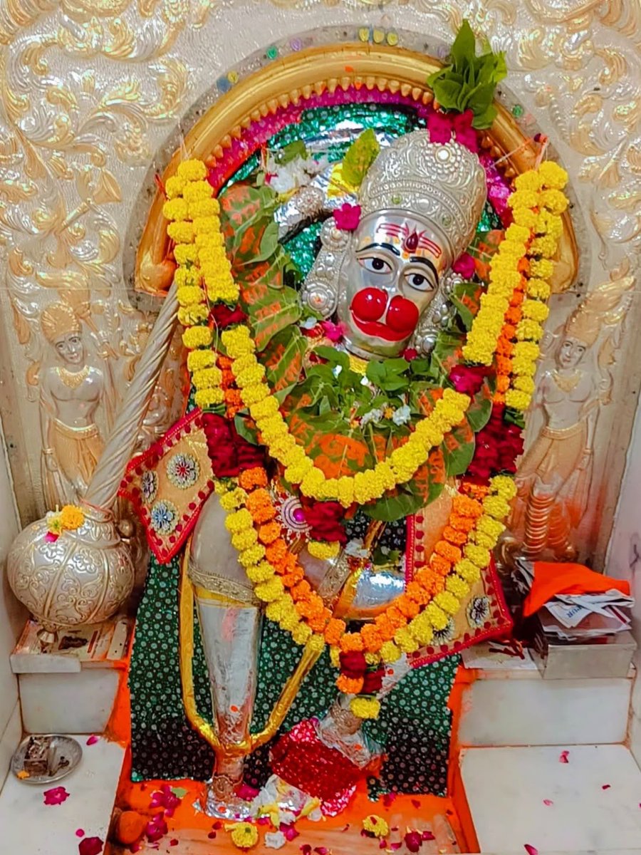 VaradaHanumanji's tweet photo. श्री हनुमानजी मन्दिर, वराड़ा
॥#जय_श्री_राम॥
🙏 श्रींगार दर्शन 🙏
रविवार, 2 अगस्त 2026
मारवाड़ी मो. सं. २०८३
श्रावण कृष्ण पक्ष, ४ (चतुर्थी)
Sunday, 2 Aug 2026
Shree Hanumanji Mandir, Varada
#WaradaHanumanji #Hanumanji #Varada #Hanuman #JayShreeRam #हनुमान #सिरोही #Warada https://t.co/NdzH4osskE