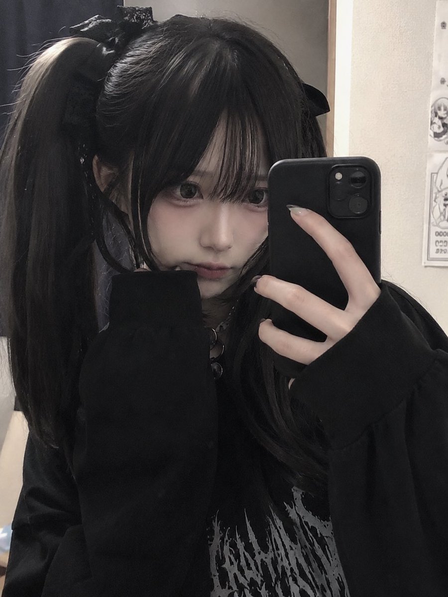 Sheesh_zZ4's tweet photo. @seqrm_ 案外バレない候補2枚あったしみんな馬鹿だから釣られてて草だった主におとこ🤩 https://t.co/HaXquBZCme