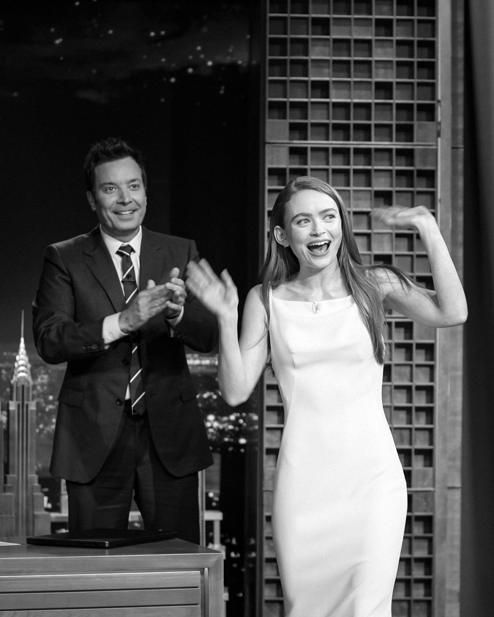 sadiesynk's tweet photo. Thank you for having me, Jimmy! https://t.co/xFZFbo06GN