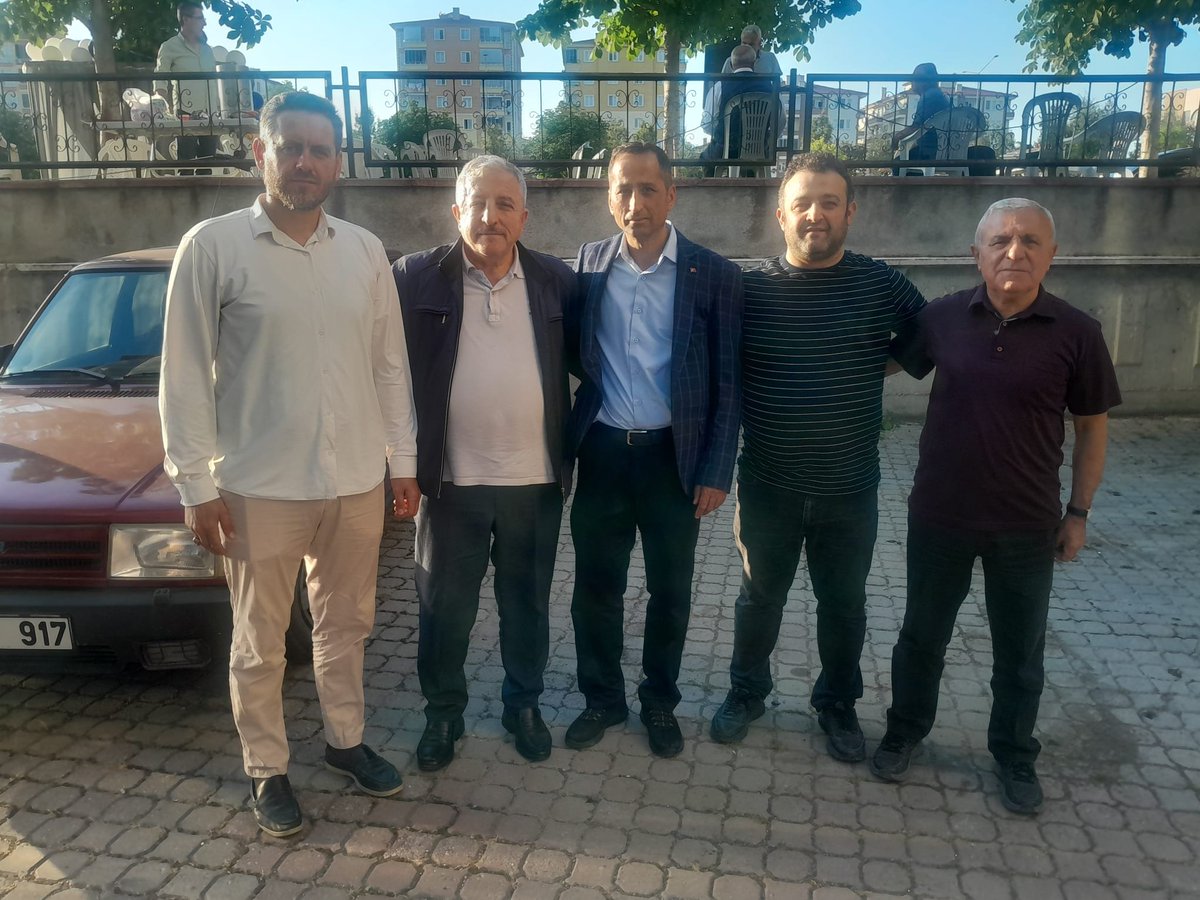 MHPCorum19's tweet photo. 📍 Sünnet Düğünü

Hanife ve Selami Baş'ın kıymetli evlatlarının sünnet düğünü merasimine, MHP Çorum İl Sekreterimiz Sayın Talip Kazak ve İl Yönetim Kurulu Üyemiz Sayın Mustafa Karaca katılım sağlamıştır. https://t.co/bbOwLBpiAQ