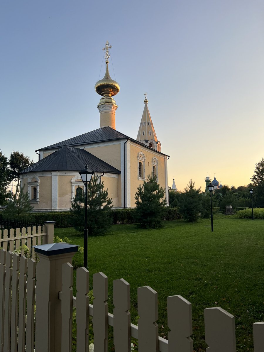 alleshov's tweet photo. Sunset in Suzdal … Как упоительны в России вечера https://t.co/3db1bnboBK
