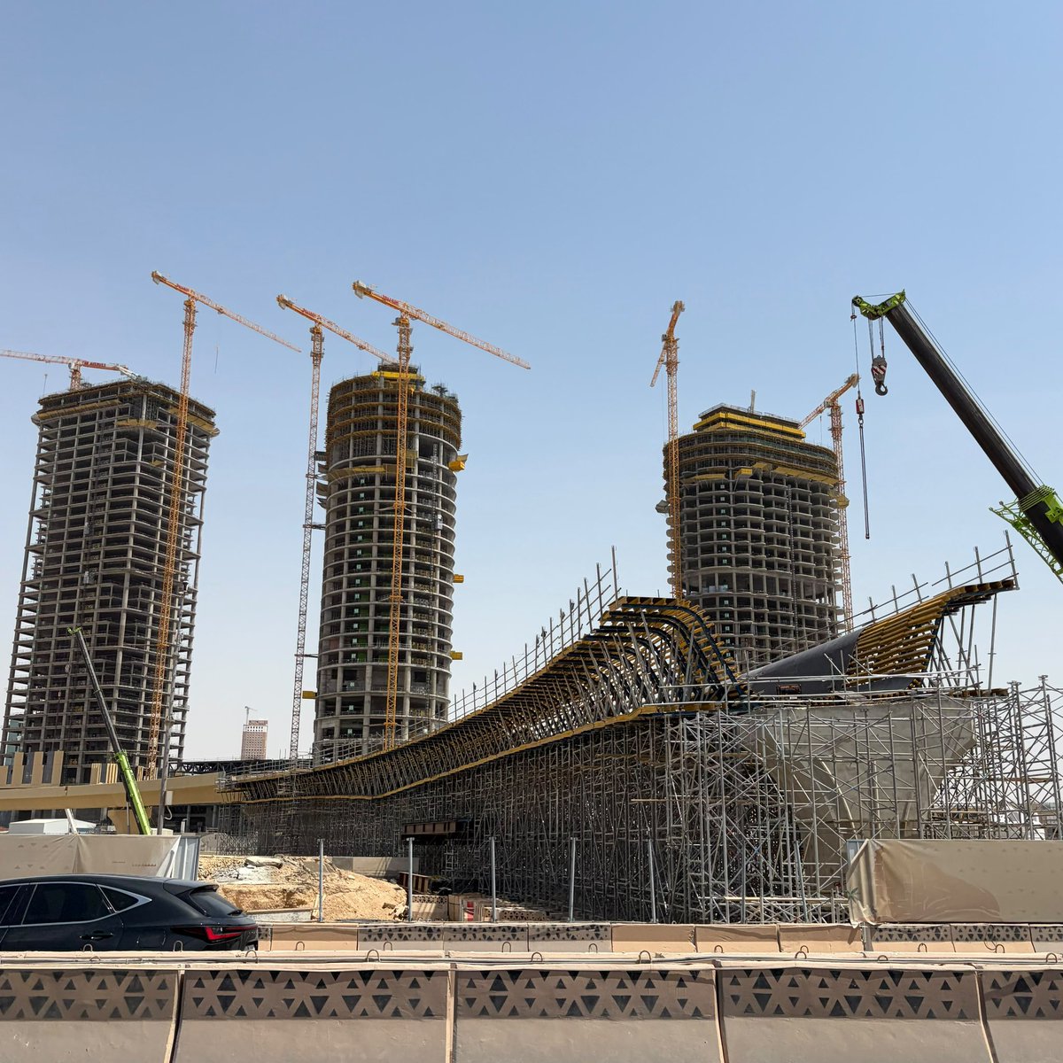 SaudiProject's tweet photo. 🔴 عاجل

افتتاح #الأفنيوز_الرياض، أحد أكبر المجمعات التجارية في العالم، خلال شهر مارس 2027 https://t.co/Wa6sTcAhQE