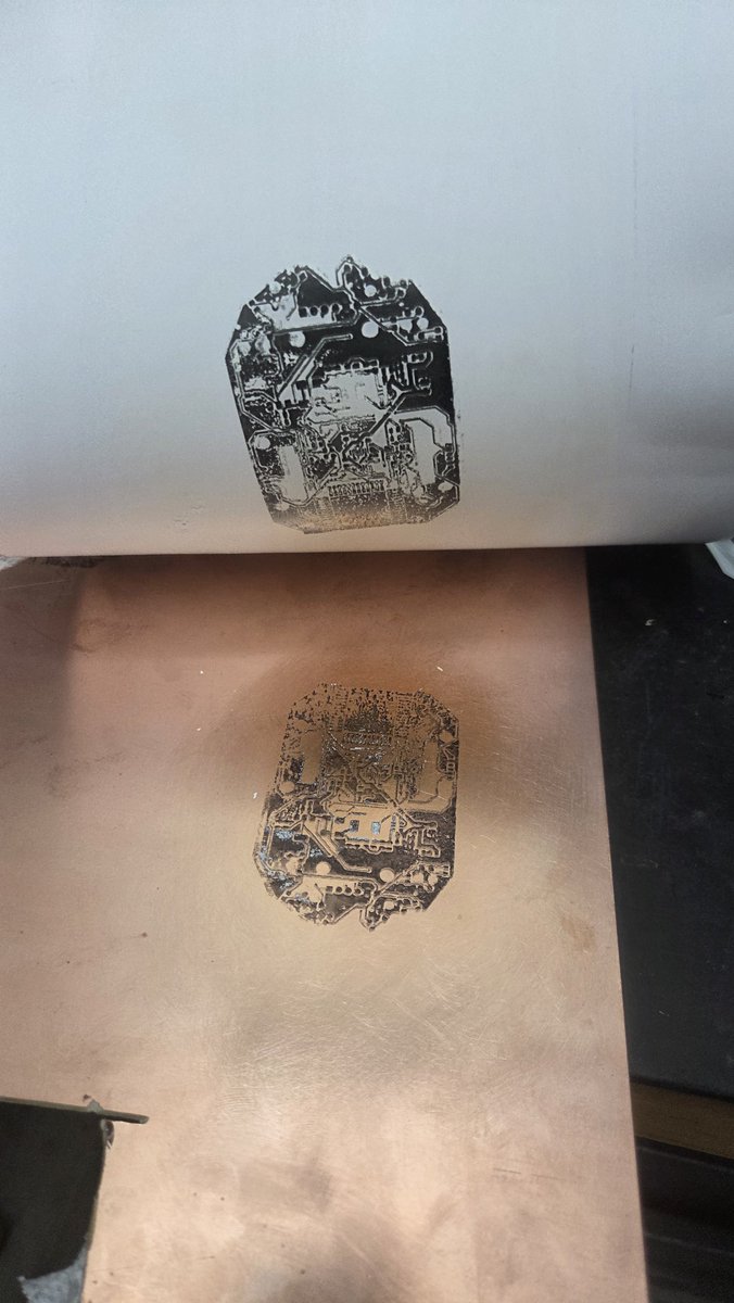 LakshyaLalwani7's tweet photo. Apparently India doesn't have a lot of THT components for RF circuits easily available for testing, so why not try making a bare pcb using copper sheets in house(using an iron and ferric chloride lmao), goal is to make an RF energy harvester using this! Would love suggestions:) https://t.co/VvFwnNpBCW