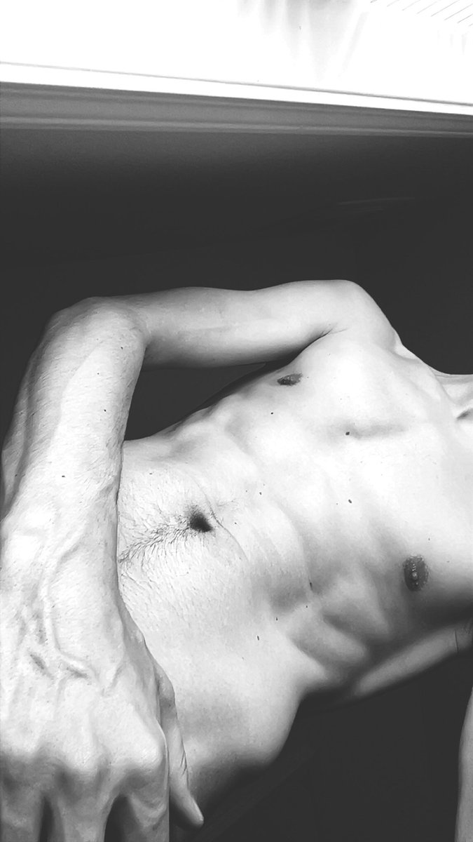 0KRVP's tweet photo. hi
#nsfwtwtًً  #nsfwtwt #abs #cnc #bwc https://t.co/plqWWJFgUN