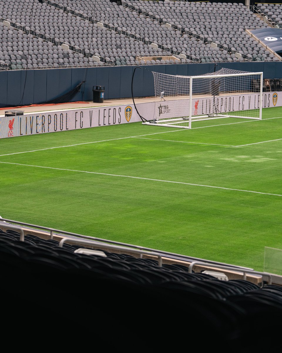 LFC's tweet photo. All set at Soldier Field 📌 https://t.co/B0WbvOjR48