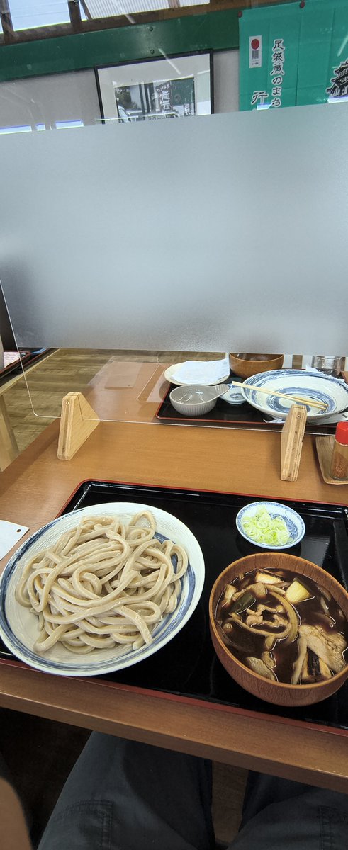 thirstofheart's tweet photo. 行田に来て、
ざいごや三吉に来て
味噌肉汁うどん中盛(1080円)
を食べました‼️😋😋😋
店員さんが
自分の手✋の怪我を見て
フォーク🍴が必要か聞いてくれて
心遣いしてくれたり
ホントに有難かったです‼️🥰🥰🥰
自転車🚲の数々
撮らせて頂きました‼️😅😅😅

#ざいごや三吉 https://t.co/sxBkRObnaN