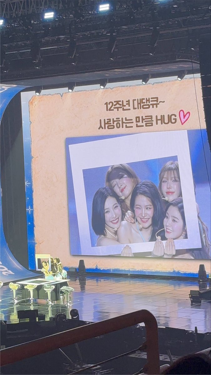 imbiggestfan's tweet photo. 우리가좍… https://t.co/2byEtLsmyP