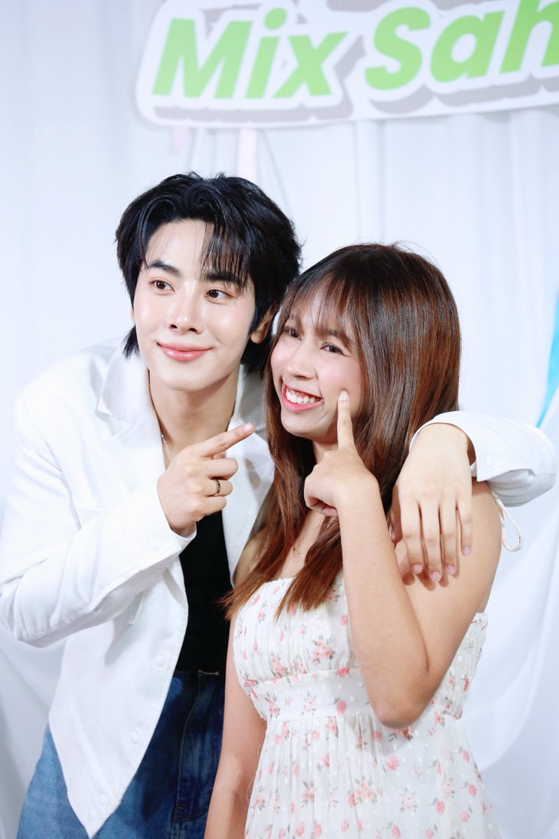 taeniemenow's tweet photo. 🍋♡ 𝒎𝒚 𝒉𝒂𝒑𝒑𝒚 𝒑𝒍𝒂𝒄𝒆

𝒕𝒉𝒂𝒏𝒌 𝒚𝒐𝒖 𝒇𝒐𝒓 𝒃𝒆𝒊𝒏𝒈 𝒕𝒉𝒆 𝒓𝒆𝒂𝒔𝒐𝒏 𝒊 𝒔𝒎𝒊𝒍𝒆 シ
ยังรักและตั้งใจรักเหมือนวันแรกที่ตัดสินใจรักตะเหมอ 

@wixxiws #mixxiw 
#ITSSKINxMixCafe https://t.co/oMQq7jo032