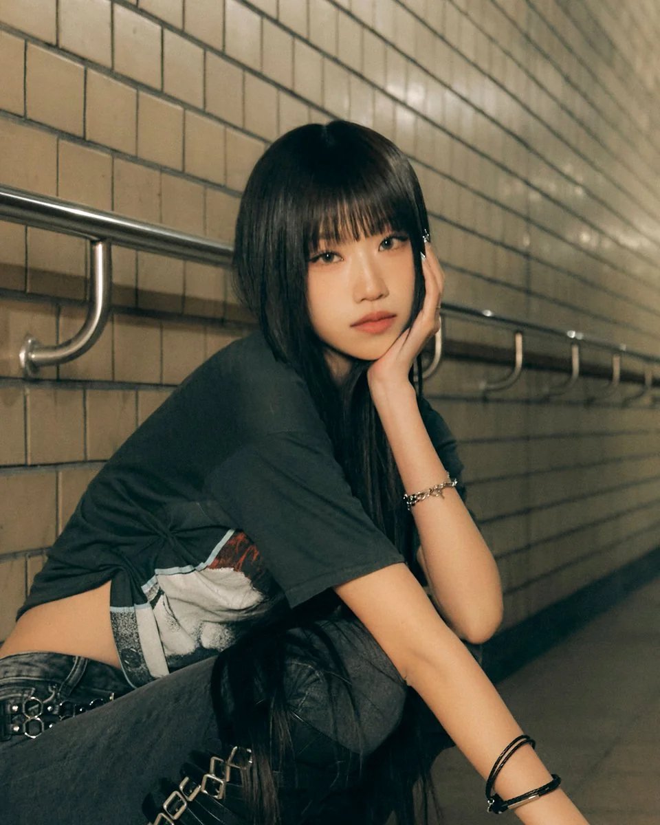 koreanpopbase's tweet photo. Happy 19th birthday to the talented JUNGEUN of IZNA! https://t.co/nQc2PXcNF9