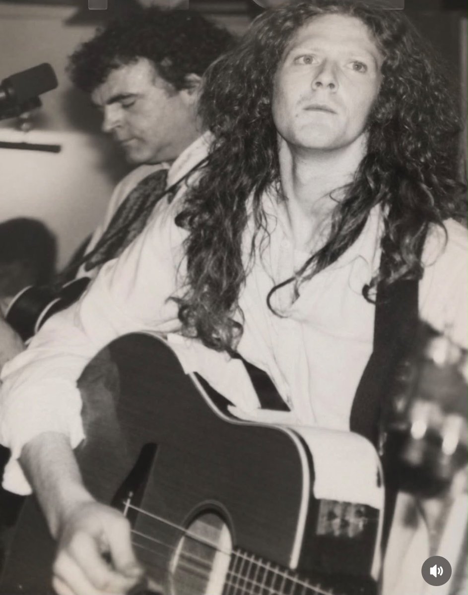 don_knox's tweet photo. @tomhappens why does Niall Toner’s band Hank Halfhead and the Rambling Turkeys never get a mention in Glen’s story? Niall and his late wife brought him from busking to his first band , housed,fed,clothed and mentored him. https://t.co/ve1Z7bhW14