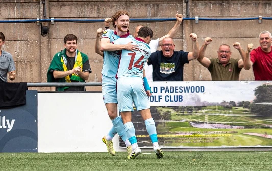 KitmanPat's tweet photo. About £800 in flights and hotels,kids hate me the wife mentioned the D word,flying back tomorrow to face the consequences….big question is was it worth it,my face and celebration will tell you it absolutely was,up the Cofis 🟢🟡 https://t.co/uIsH6bWHp8