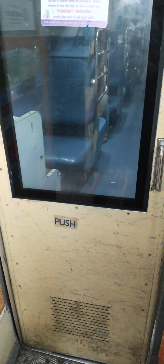 PrabhatjhaINC's tweet photo. Thank you @RailMinIndia for forcing us to travel in such pathetic coach after paying you 3600 rs with foul smell all over the coach @RailwaySeva https://t.co/RPxKvdWZkz