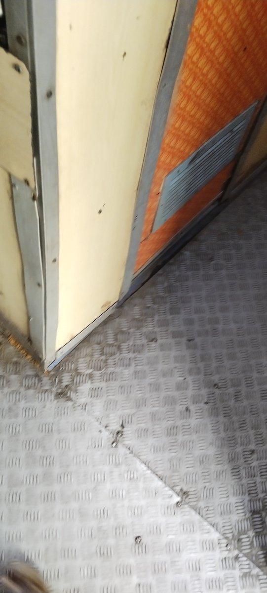 PrabhatjhaINC's tweet photo. Thank you @RailMinIndia for forcing us to travel in such pathetic coach after paying you 3600 rs with foul smell all over the coach @RailwaySeva https://t.co/RPxKvdWZkz