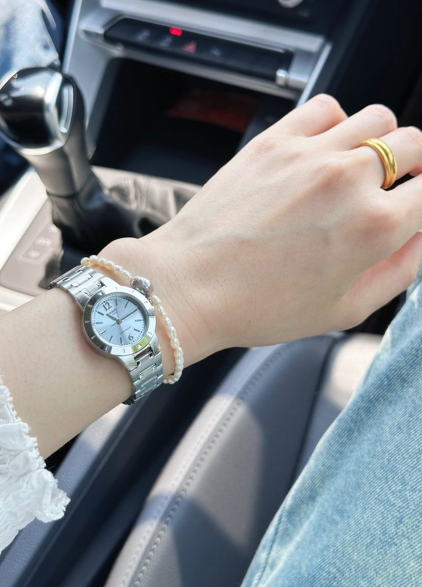jacfkpot's tweet photo. BENERAN CANTIK BANGET JAM TANGAN CASIO INI... modelnya keliatan classic dan feminim 🥹💗 https://t.co/N5pxXZcnvF