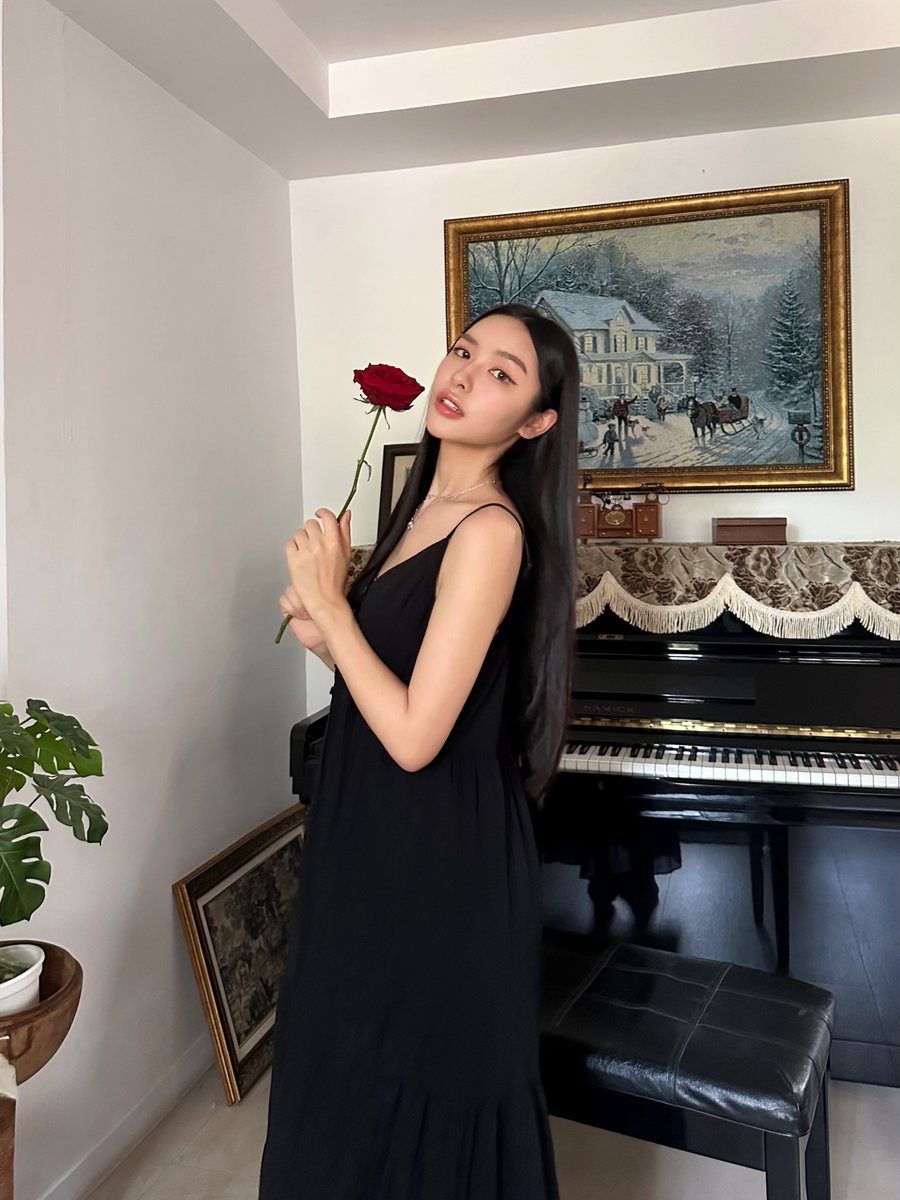 SupakSaard7577's tweet photo. สวยที่สุดคับ ชอบคนสวยคับ😘☺️

OUR JOURNEY WITH LK 02
#lookkaewkamollak https://t.co/qlJbnsa7Mh