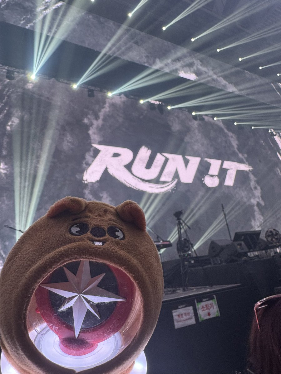 lovemanyidol's tweet photo. 1억을주고도또가고싶은스트레이키즈콘서트입니다 https://t.co/aIp3NG4ZYm