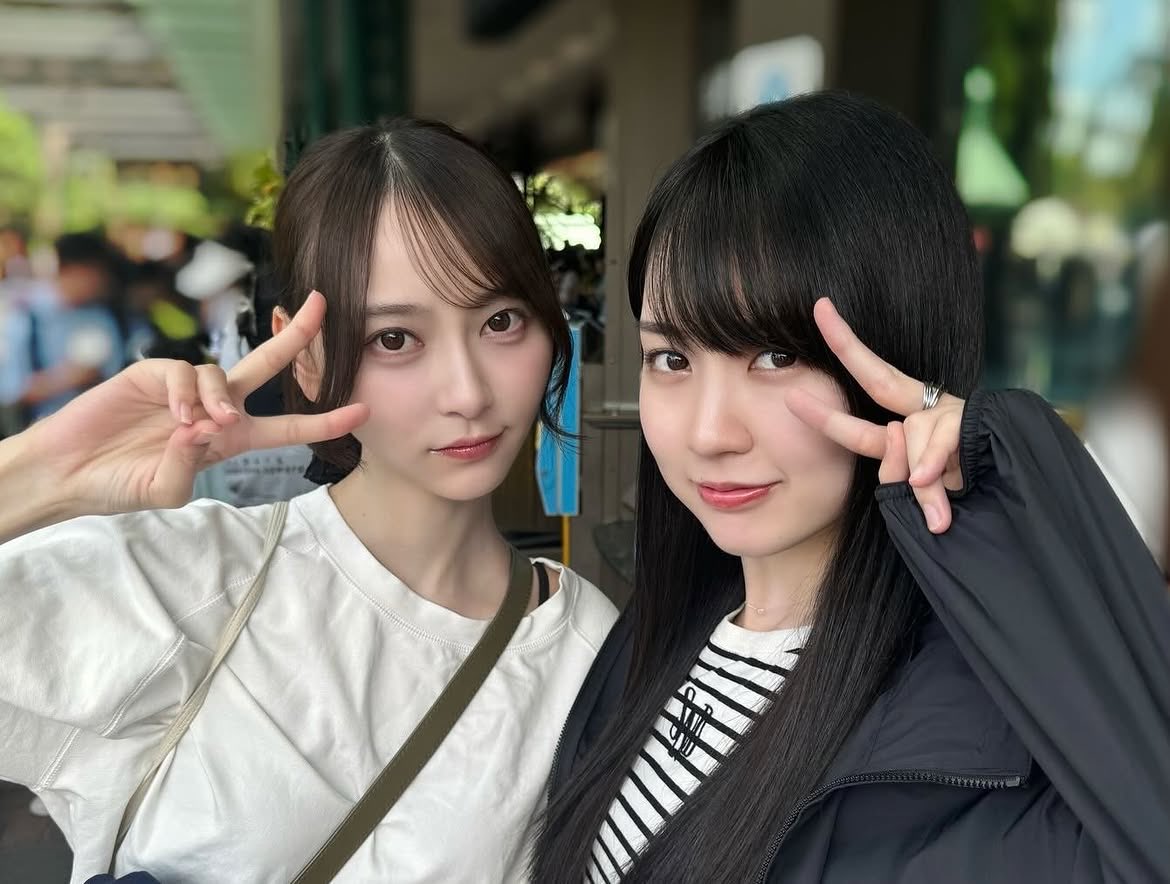 N100years's tweet photo. 弓木奈於・沈黙の金曜日26/7/31
かっきーの優しさについて

(スタジオを間違えて遅刻し、落ち込んでいたら)
賀喜遥香がね、隣に来てくれて。「どうした？」って。「サンリオピューロランドでも行くか？」って。

「奈於は多分、キャパシティいっぱいいっぱいになっちゃってるんだよ、今」って言って。「そんな気にしない方がいいよ」って。

いつだって優しいんです。あの人にもキャパシティってものがある。あの人だって泣きたい夜だってあったんですよ。
でも、私に寄り添って、「ピューロランド行こう」って。「1時間弱で行けるってよ」って。

#弓木奈於
#賀喜遥香
#やねんズ