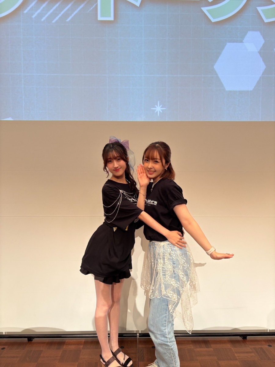 neko_taisitu's tweet photo. 本日は、「Tokyo 7th シスターズ 2053 3rd Live CrossNova アフタートークショー」
「~Naoki Oka Presents~ Behind the Music "Tokyo 7th Sisters" #2」にて、司会のお姉さんさせて頂きました🎤
ナナシスを引き続きよろしくお願いします🙏
お写真は天希かのんさんと📷✨️
#t7s #ナナシス #2053_3rd https://t.co/2XZlVmnzN5