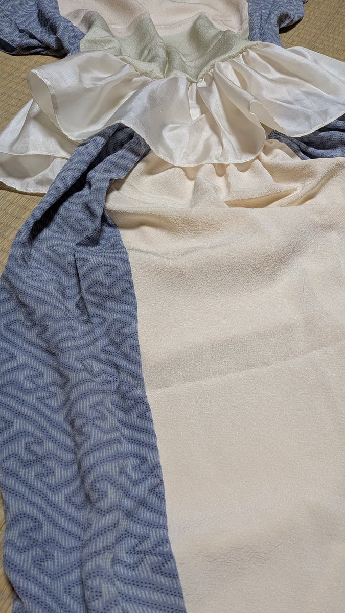 moomin0331's tweet photo. 型紙なし

自分の身体にあわせながら、
ハギレ繋いで、
勢いで作る😆 https://t.co/cDQMCvWWyR